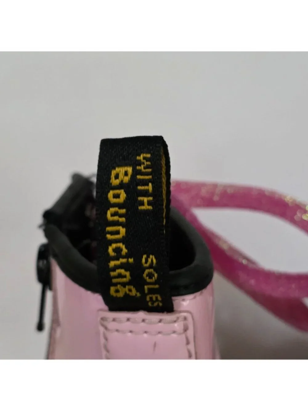 Doc Dr. Martens AirWair Light Pink Boots Girls Youth Size US 13 1460 J Glitter